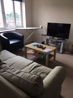 Living area- click for photo gallery